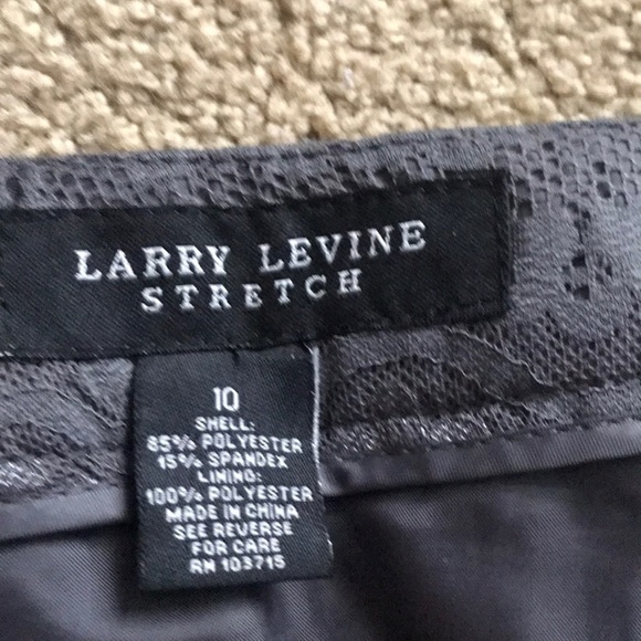 Larry Levine Grey Lace Layer Pencil Skirt Size 10 Career Cocktail Workwear - Picture 7 of 7